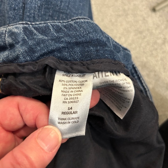 Women's Northern Reflections Size 14 Pull-On Comfort Waist Tapered Leg Jeans - Picture 10 of 11